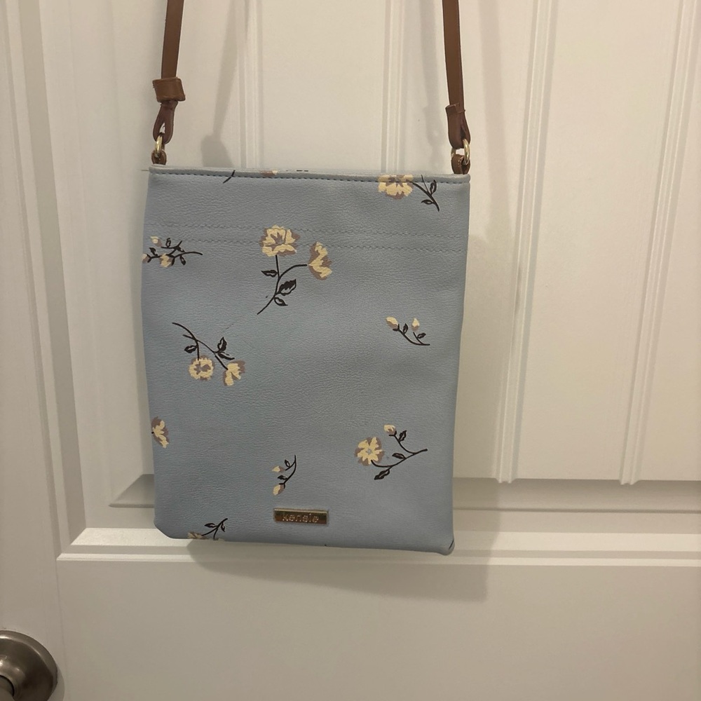 purses and handbags used Kensie
